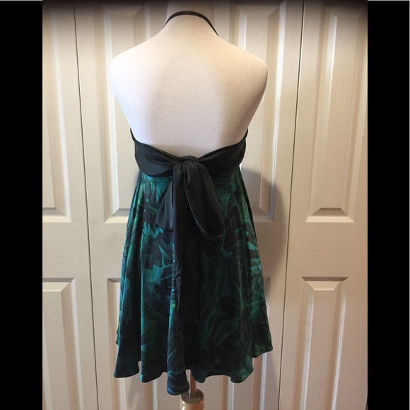 Bebe~Fabulous Fun & Flirty Silk Halter Party Dress - Picture 2 of 5